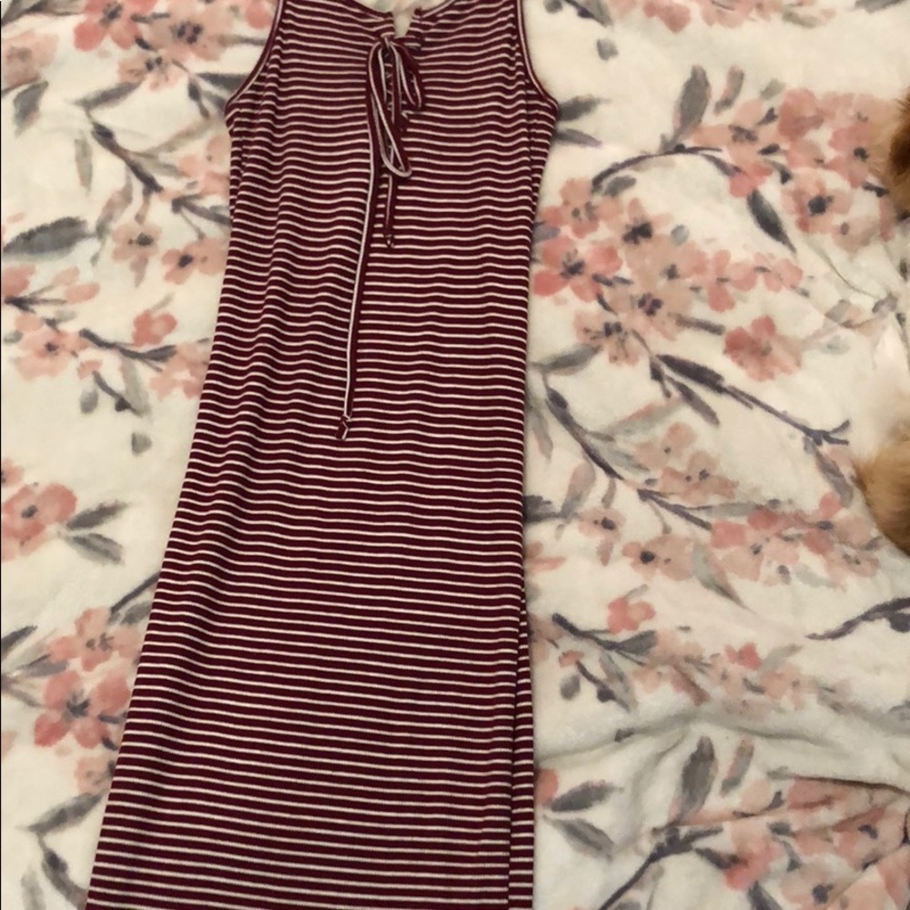 Dress - Picture 2 of 3